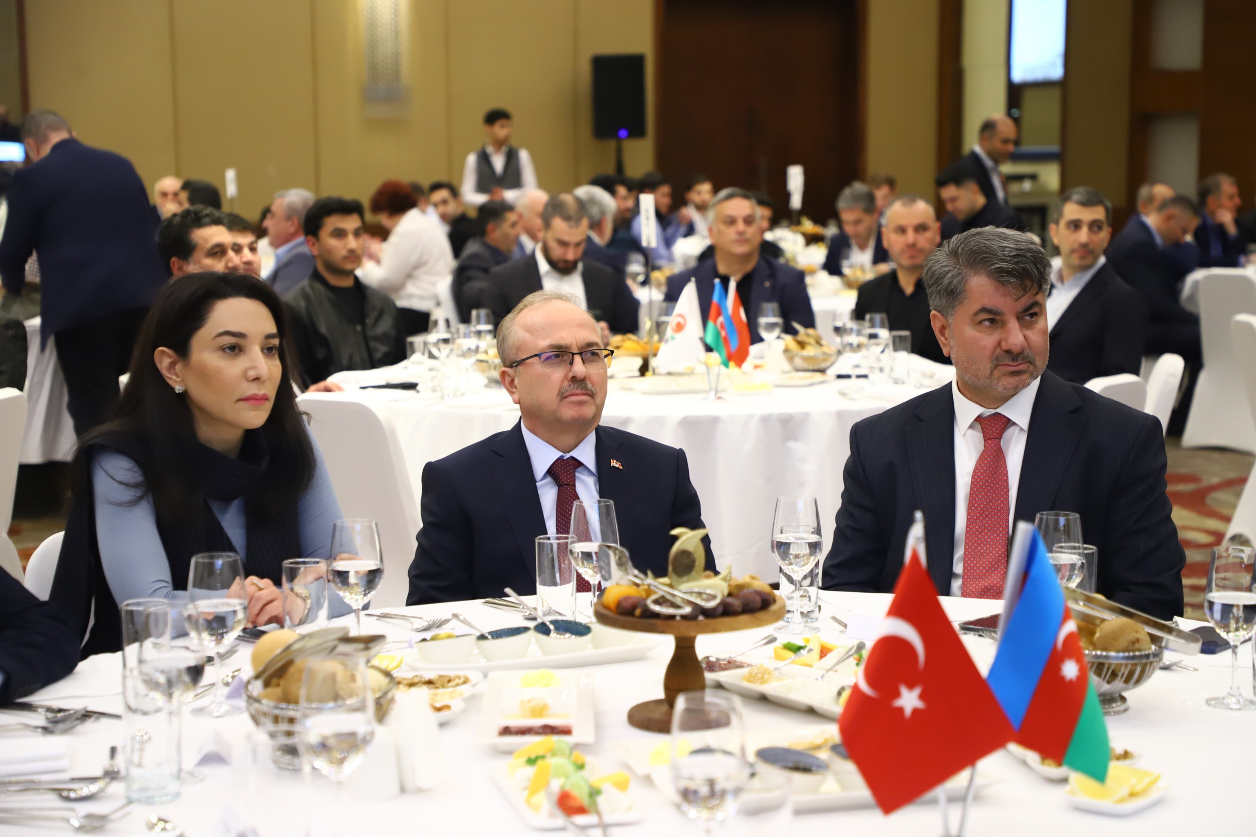 Türkiyənin Azərbaycandakı fövqəladə və səlahiyyətli səfiri, Prof.Dr. Birol Akgünün iştirakı ilə TÜİB-in “Ənənəvi İftar Proqramı” keçirilib.